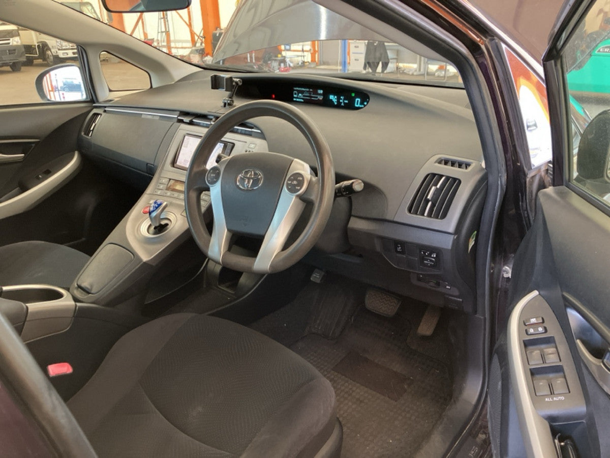 [CHOOSE PARTS] TOYOTA PRIUS ZVW30 2013 2ZR-FXE FF AT 2WD #0001000014868
