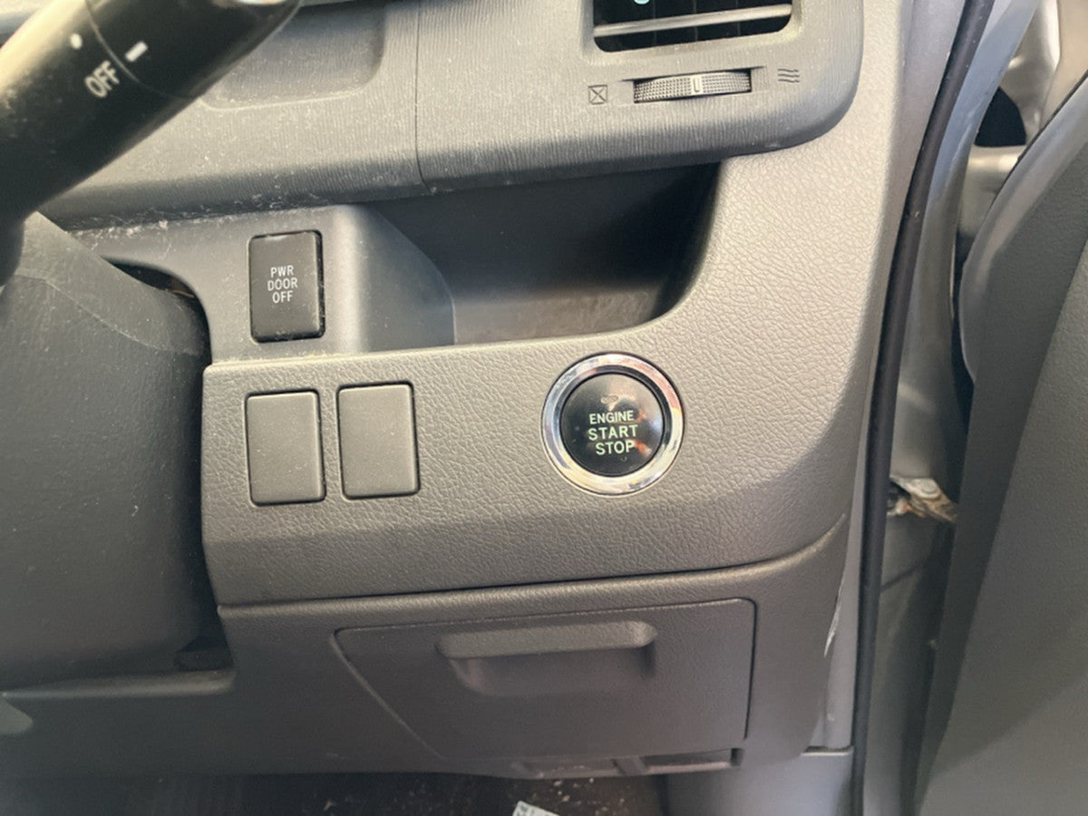 [CHOOSE PARTS] TOYOTA NOAH ZRR70G 2010 3ZR-FE FF AT 2WD #0002002661582