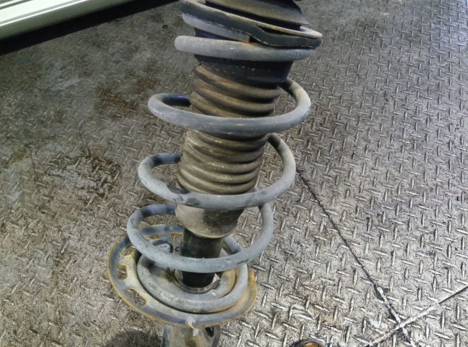 [F SUSPENSION ASSY RH] TOYOTA VITZ KSP130 2013 1KR-FE FF AT 2WD #0403266010475