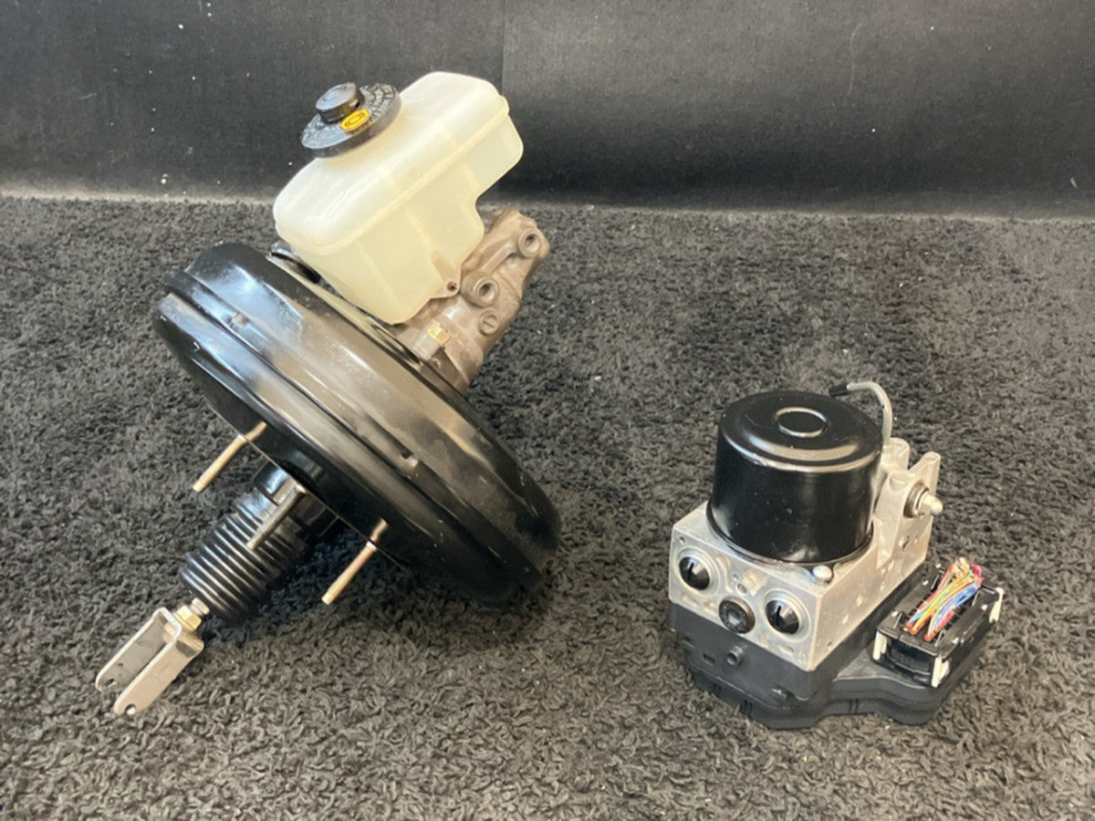 [BRAKE MASTER ASSY] TOYOTA CROWN MAJESTA UZS187 2005 3UZ-FE FR AT 4WD #0003264074540
