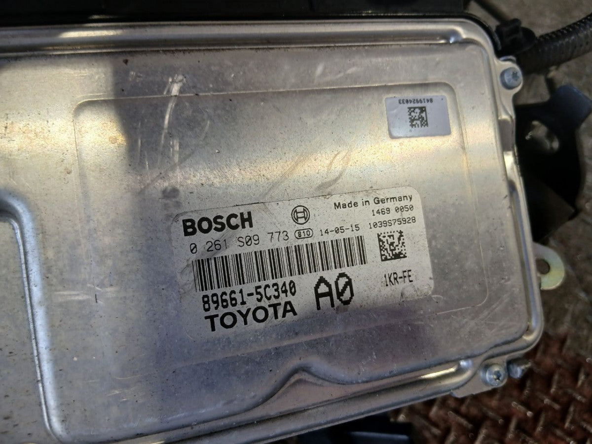 [USED ENGINE] TOYOTA VITZ KSP130 2014 1KR-FE FF AT 2WD #0403267013406