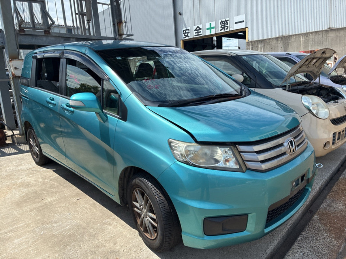 [CHOOSE PARTS] HONDA FREED SPIKE GB3 2012 L15A FF AT 2WD #0002002682479