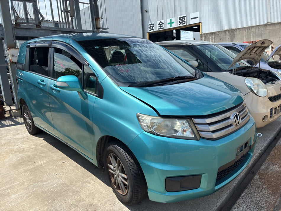 [CHOOSE PARTS] HONDA FREED SPIKE GB3 2012 L15A FF AT 2WD #0002002682479