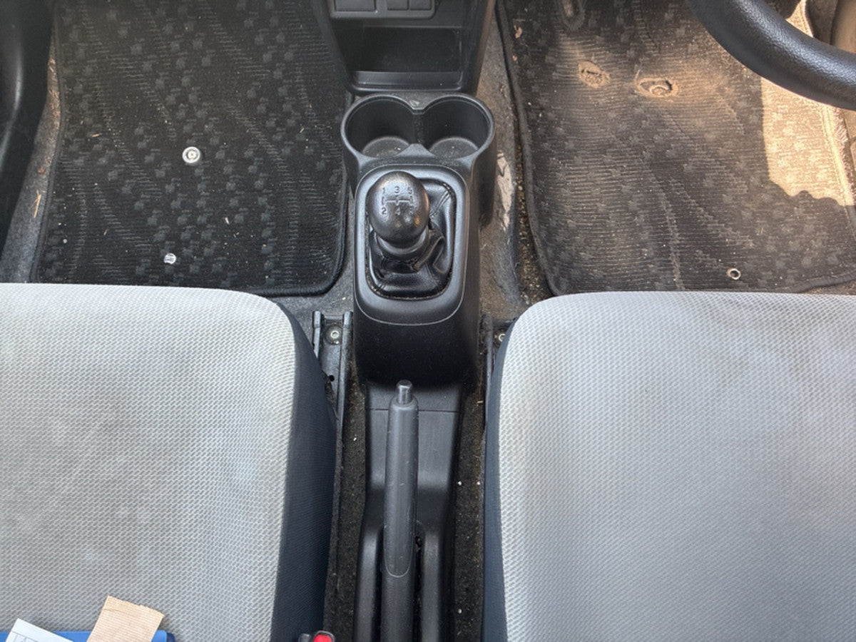 [FENDER LH] SUZUKI ALTO VAN HA36V  R06A FF MT 2WD #0003264078582