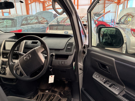 [CHOOSE PARTS] TOYOTA VOXY ZRR75G 2012 3ZR-FAE FF AT 4WD #0001000015943