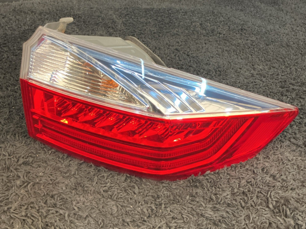 [TAIL LAMP RH] HONDA GRACE GM4 2017 LEB FF AT 2WD #0003263052739