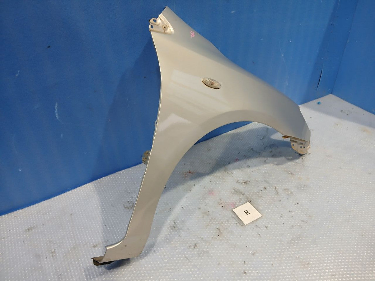 [FENDER RH] TOYOTA COROLLA FIELDER NZE144G 2010 1NZ-FE FF AT 4WD #0403266010898