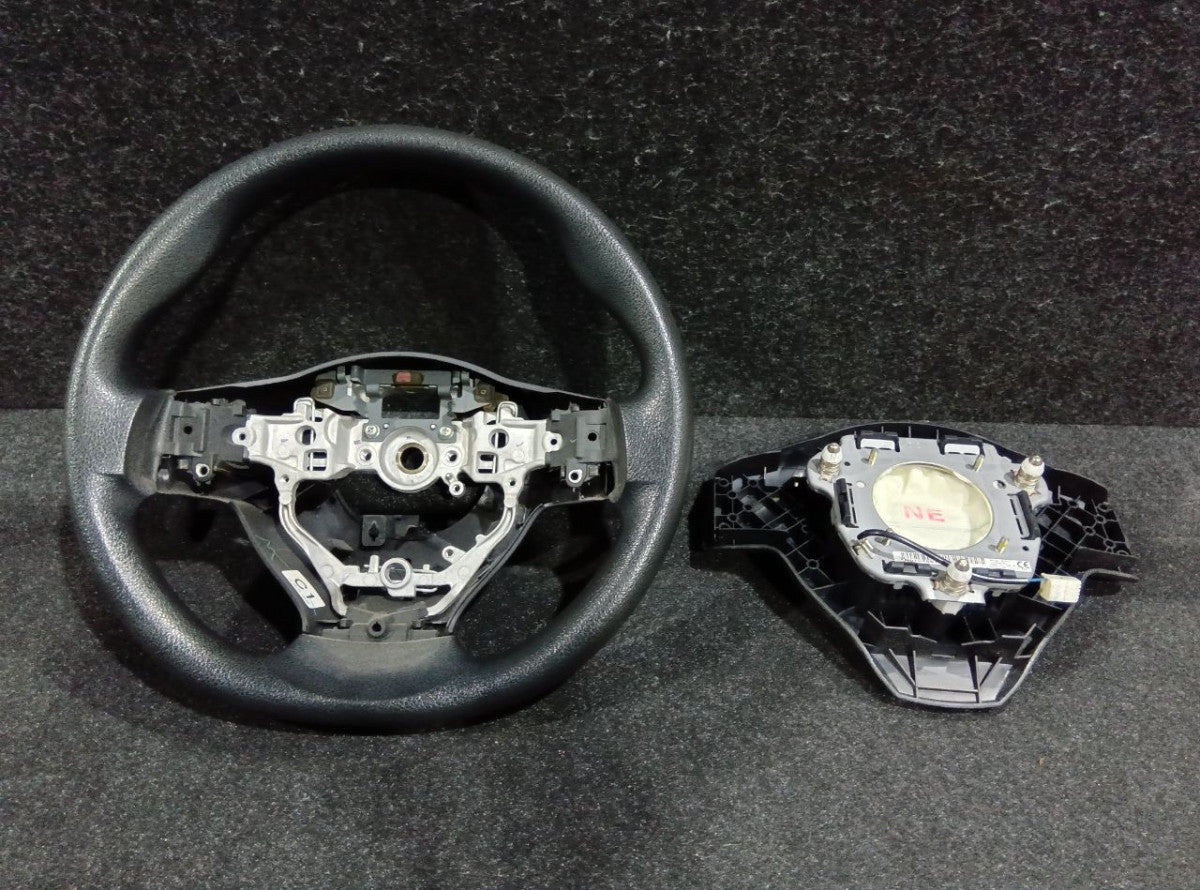 [STEERING WHEEL] TOYOTA VITZ KSP130 2013 1KR-FE FF AT 2WD #0403264008295