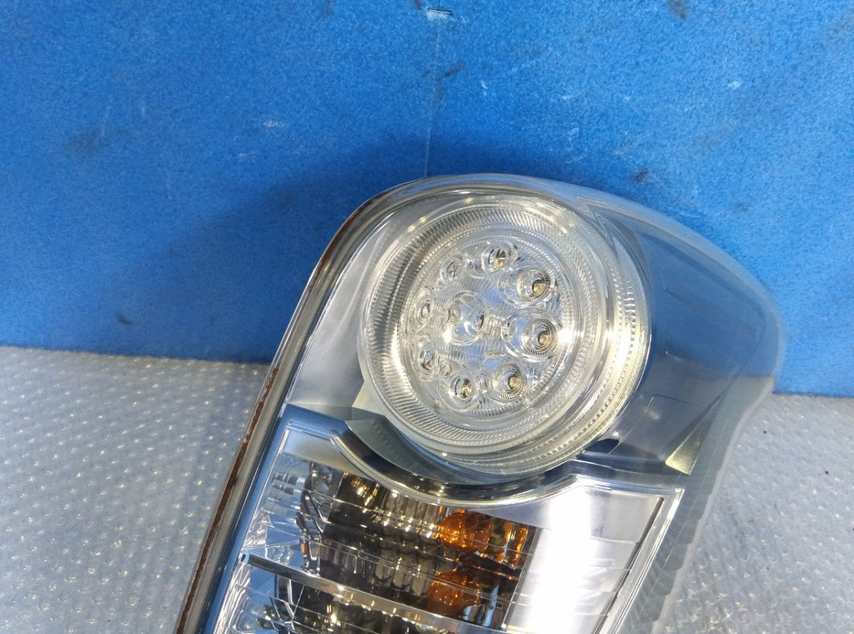 [TAIL LAMP RH] TOYOTA COROLLA FIELDER ZRE144G 2010 2ZR-FAE FF AT 4WD #0403269016845