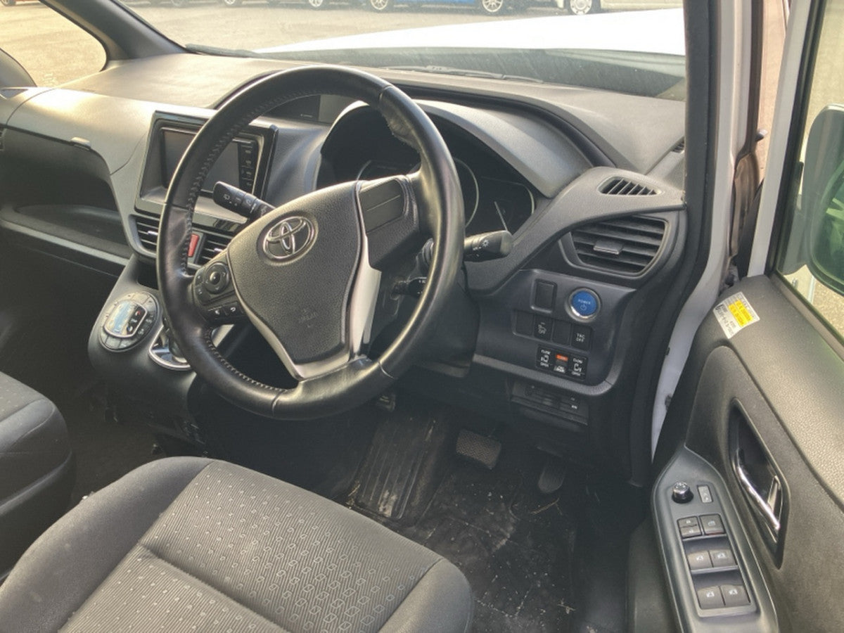 [USED ENGINE] TOYOTA VOXY ZWR80G 2014 2ZR-FXE FF AT 2WD #0003265095856