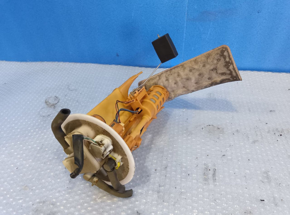 [FUEL PUMP] TOYOTA VITZ KSP130 2013 1KR-FE FF AT 2WD #0403265010404