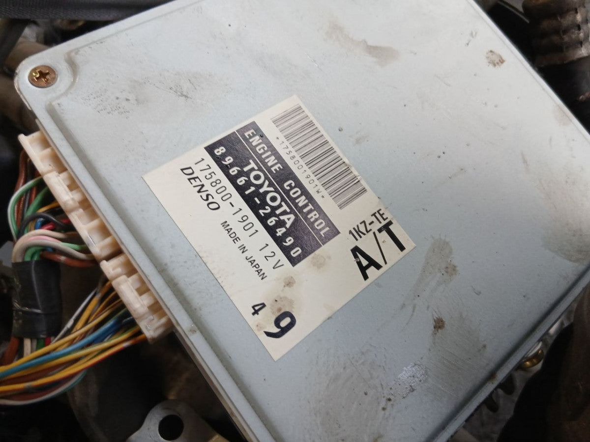 [USED ENGINE] TOYOTA GRANVIA KCH16W 1998 1KZ-TE FR AT 4WD #0403265009955