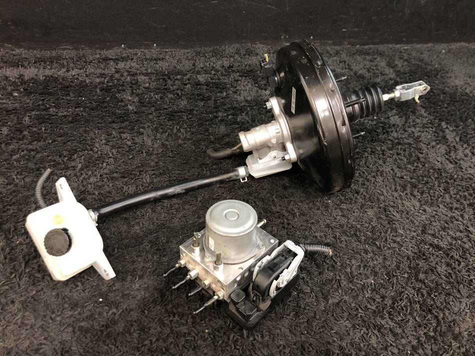 [ABS ACTUATOR] NISSAN SERENA GFNC27 2018 MR20DD FF AT 4WD #0003252828830