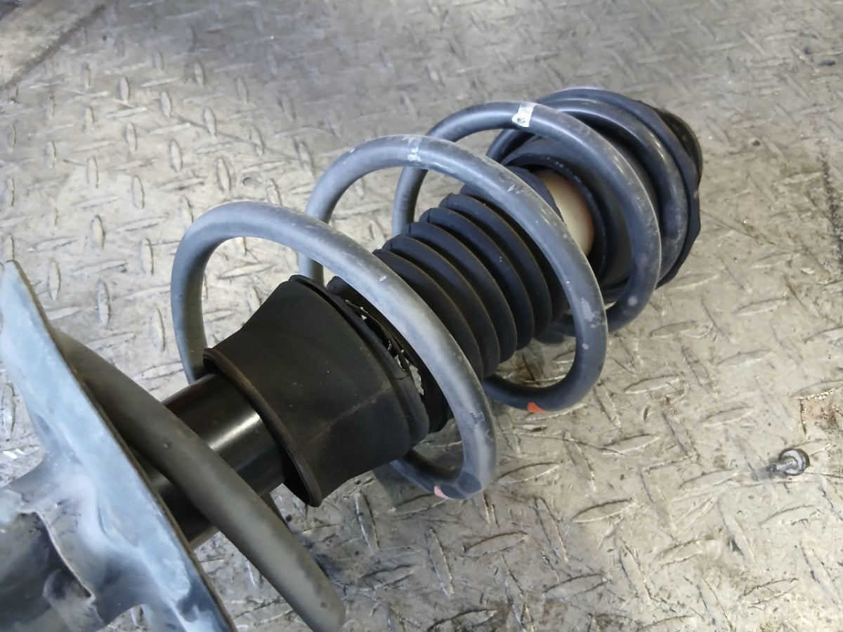 [F SUSPENSION ASSY RH] TOYOTA VITZ KSP130 2012 1KR-FE FF AT 2WD #0403268015151