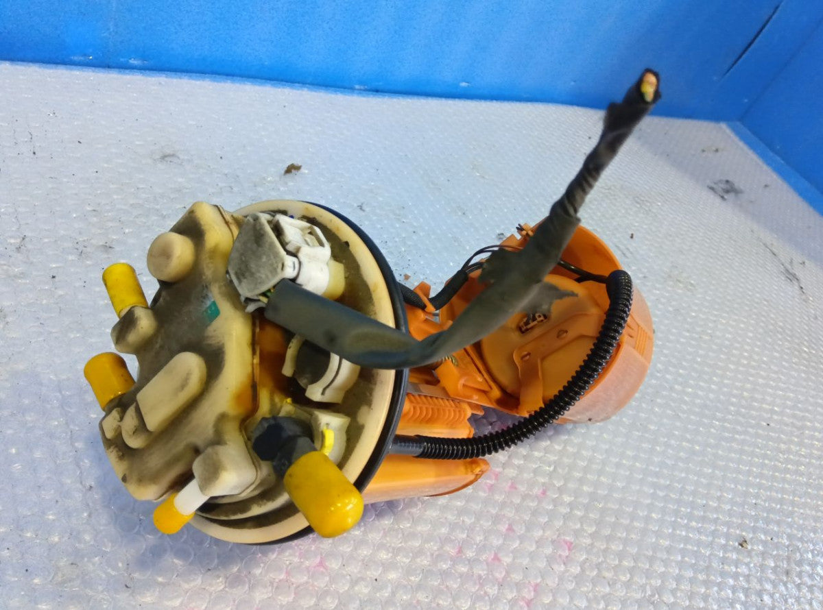 [FUEL PUMP] TOYOTA COROLLA FIELDER ZRE142G 2007 2ZR-FE FF AT 2WD #0403265009684