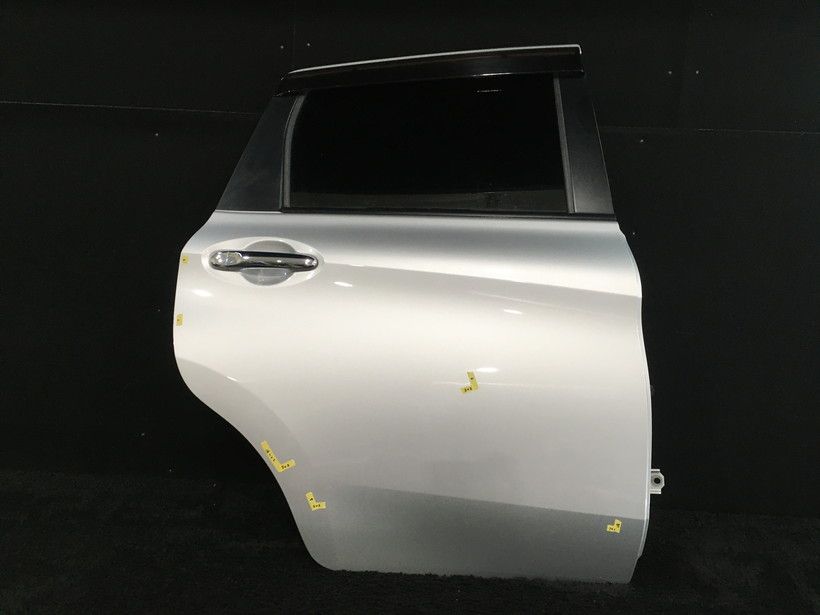 R DOOR ASSY RH