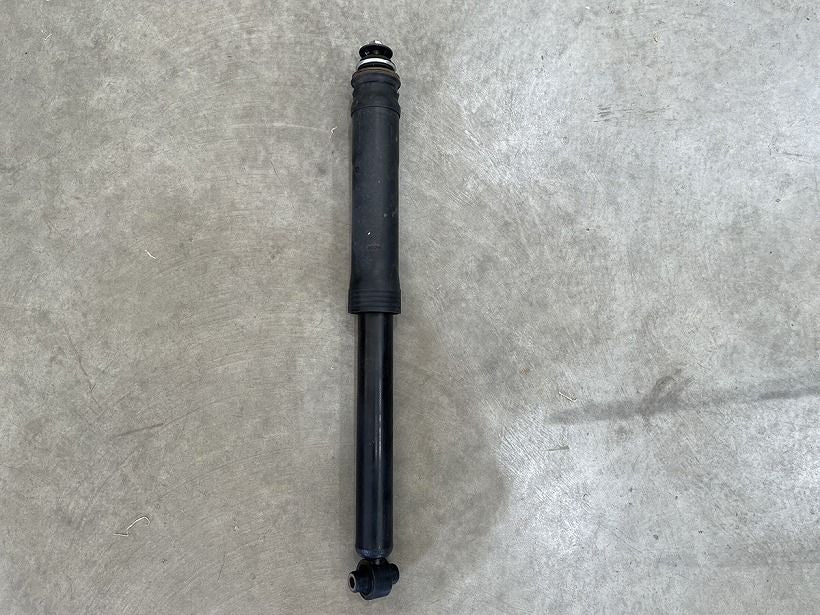 R SHOCK ABSORBER RH