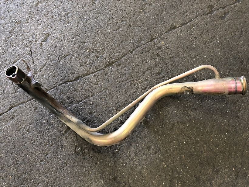 FUEL DELIVERY PIPE